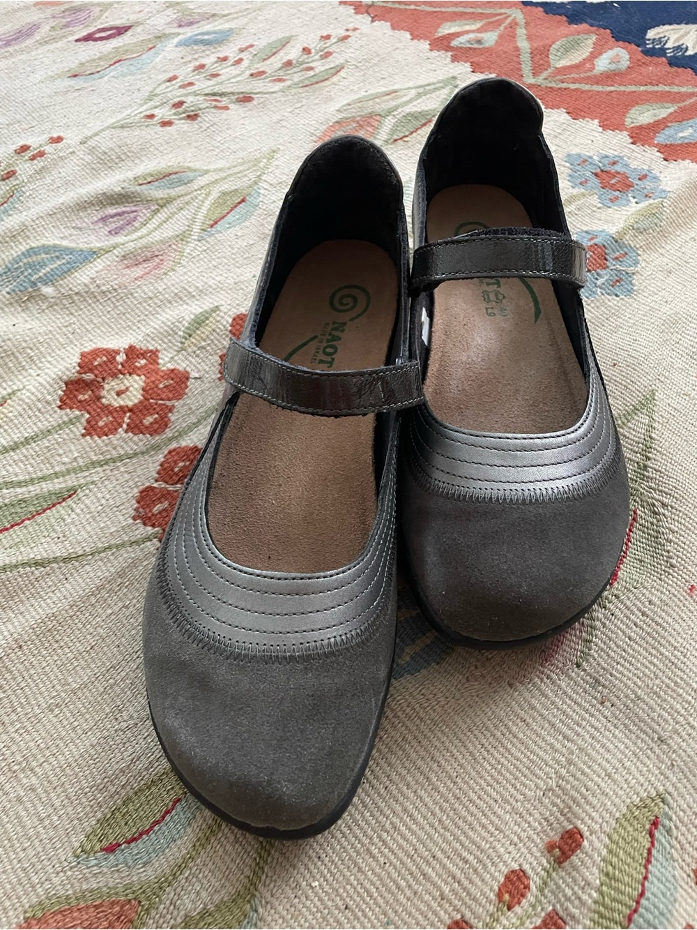 Naot Kirei Gray Suede Metallic Sterling Leather Mary Jane Comfort Shoes EU 40